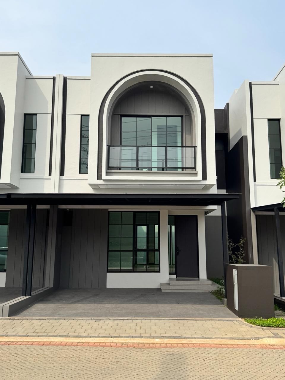 CLUSTER WELTON DI HIERA BSD